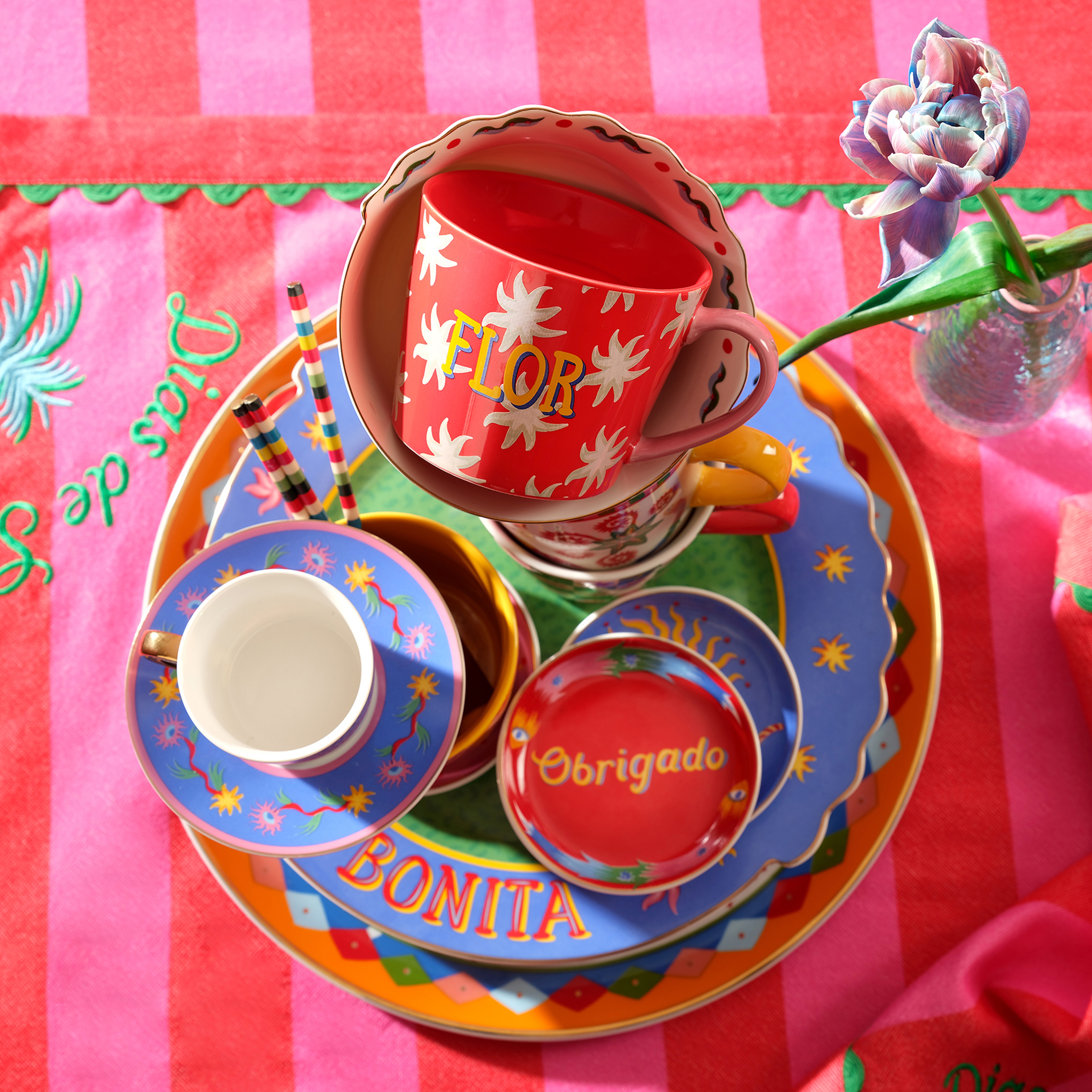 Luohu Porselen Kupa 360 Ml Kırmızı