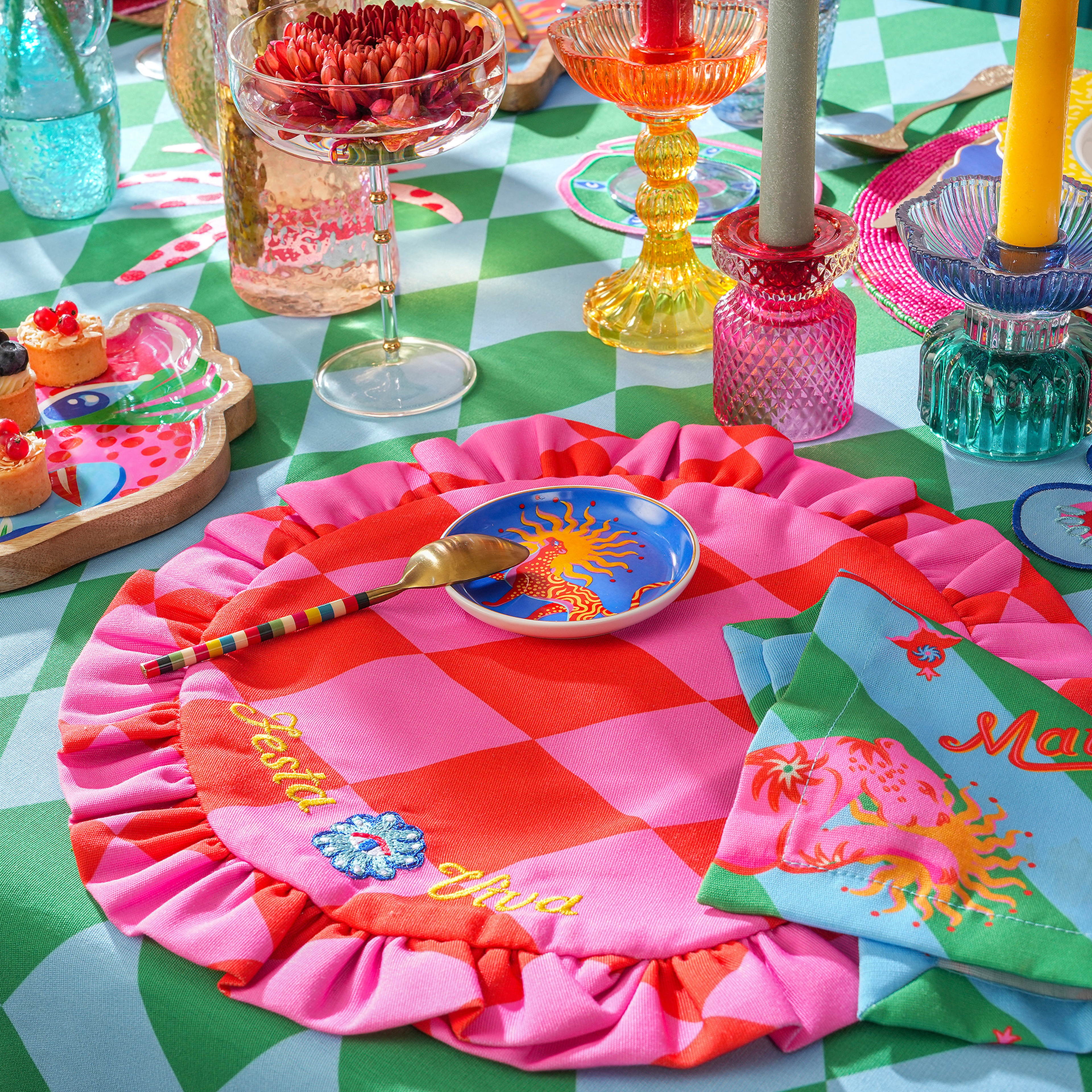 Prusa Dijital Baskılı Nakışlı Pes Amerikan Servis 45 Cm Pembe - Kırmızı