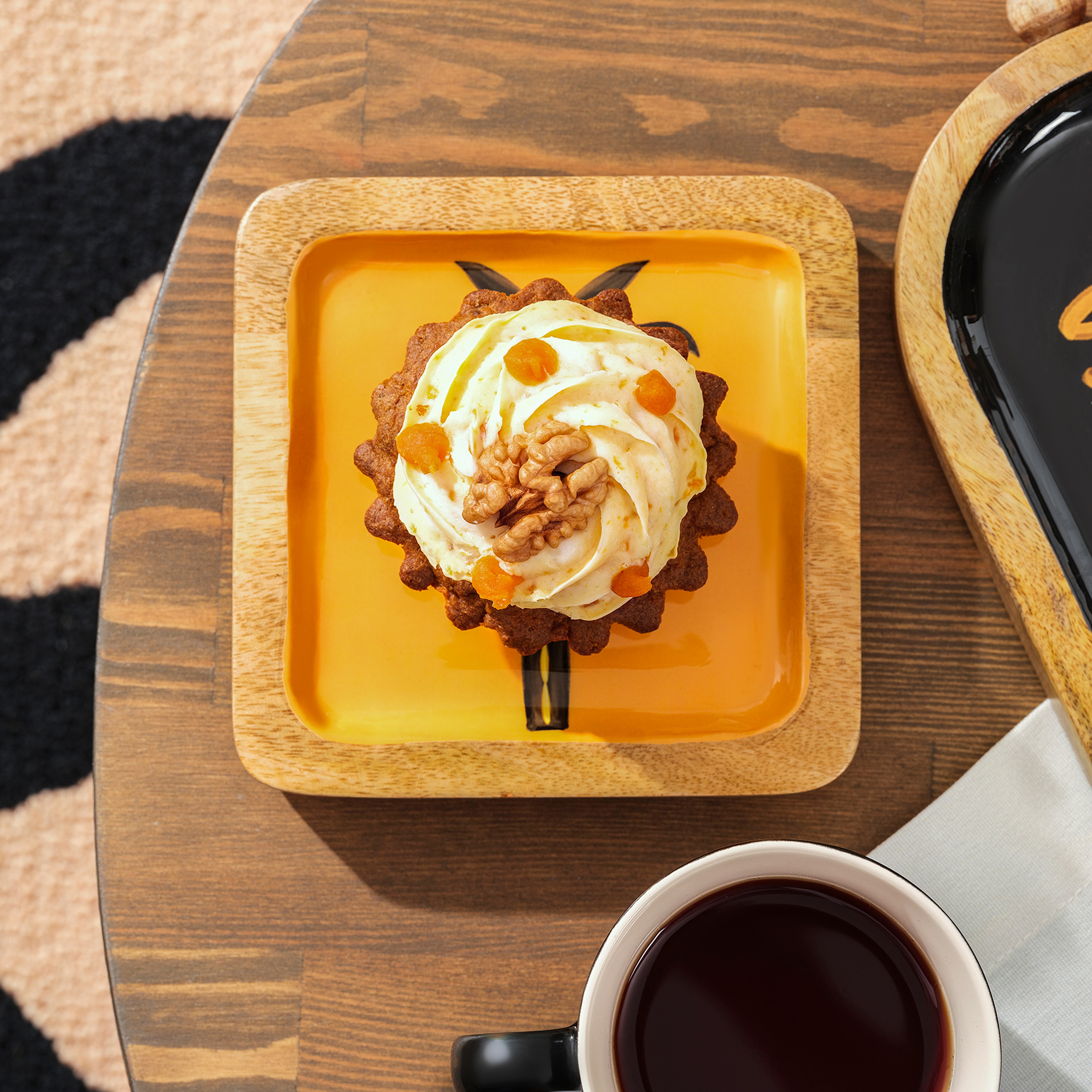 Lakrı Mango Ağacı Tepsi 15 Cm