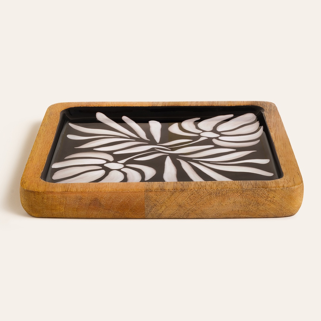 Lakrı Mango Ağacı Tepsi 20x20x2.5 Cm Siyah