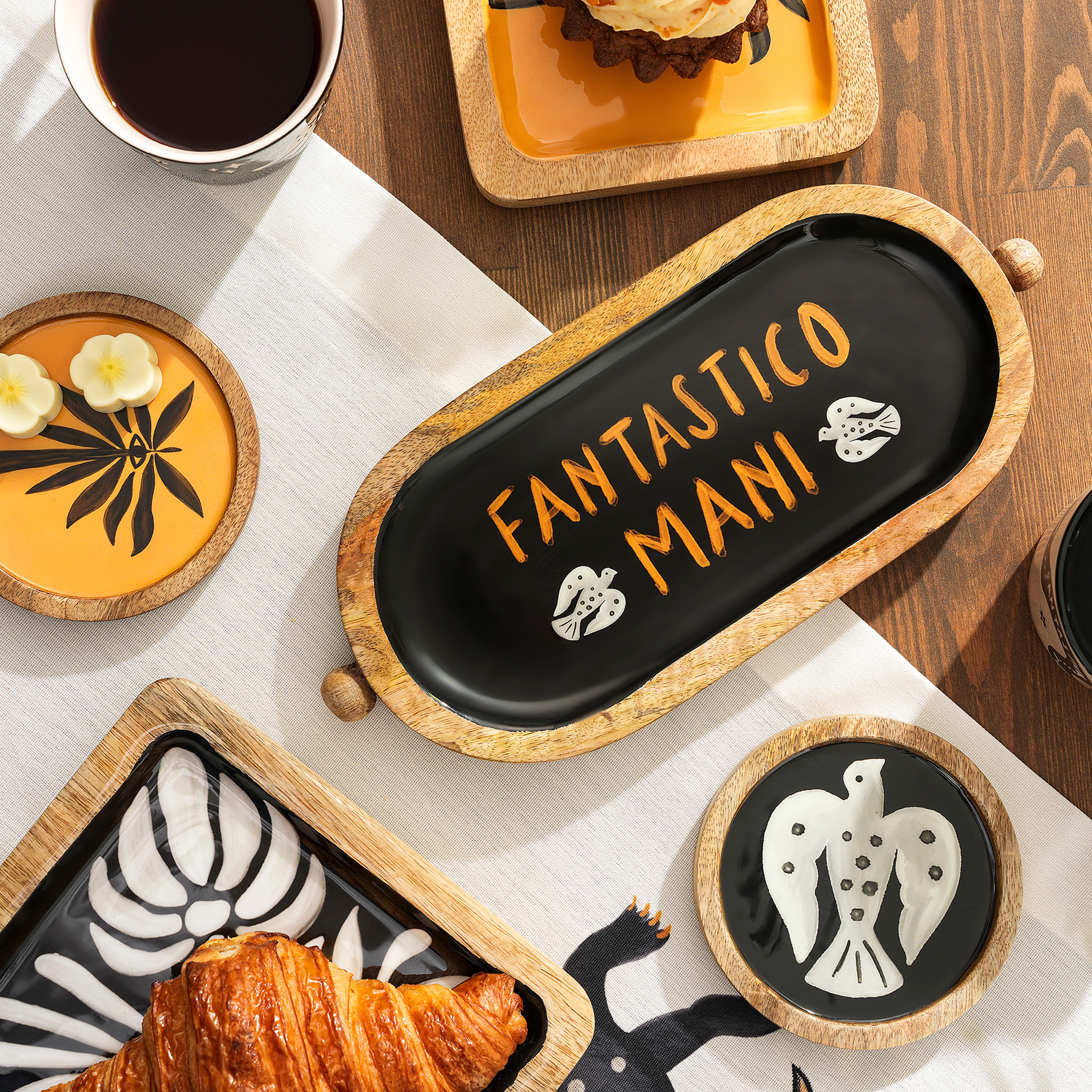 Lakrı Mango Ağacı Tepsi 28 Cm