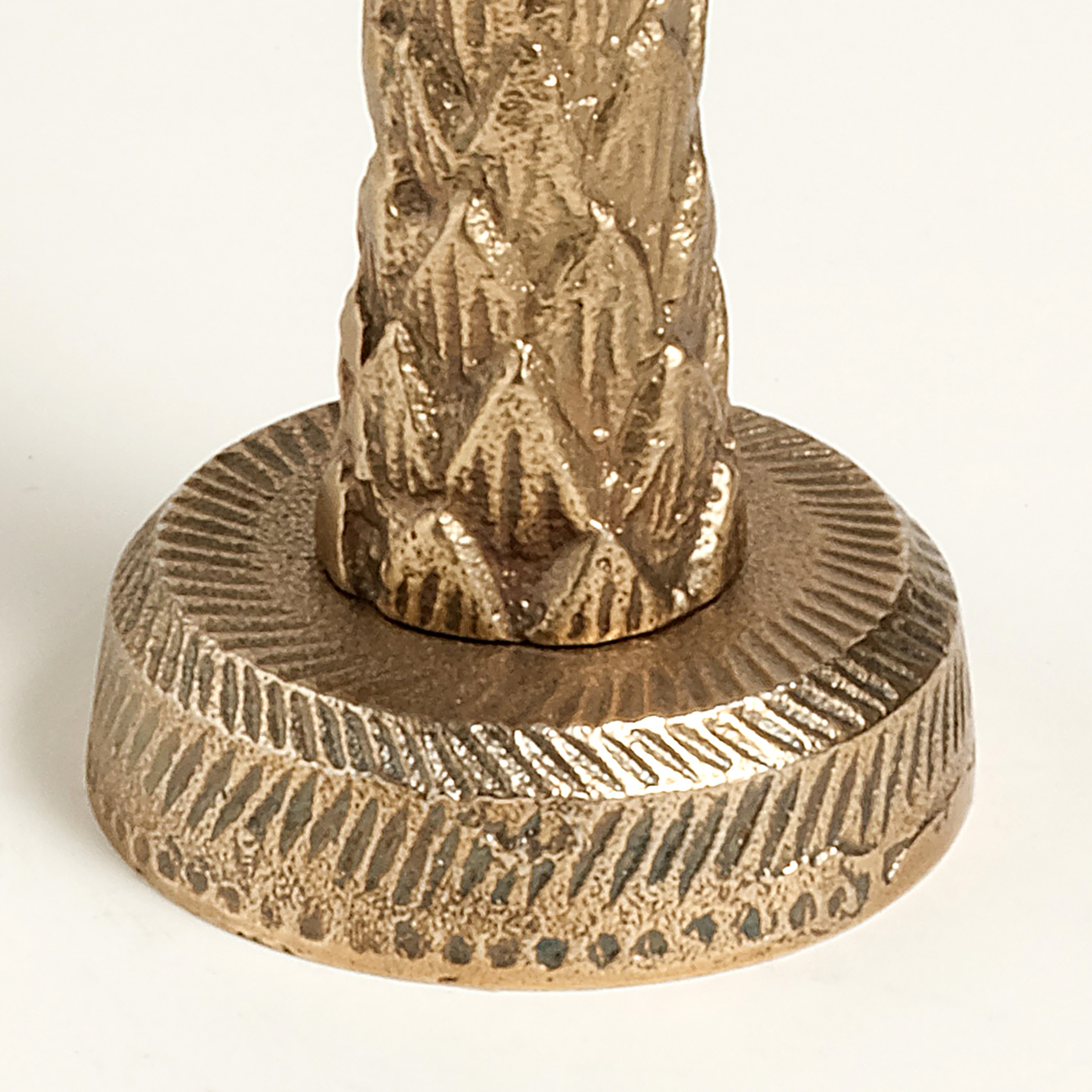 Lotus Antik Pirinç Alumınyum Şamdan 8x8x24 Cm