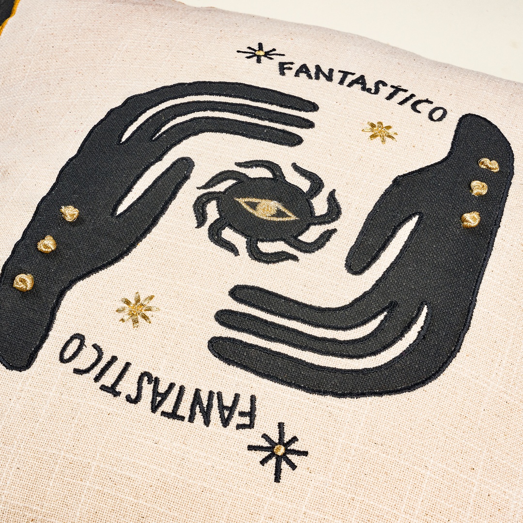 Ghunı Aplikeli Pamuk Dolgulu Kırlent 50x50 Cm Bej - Siyah