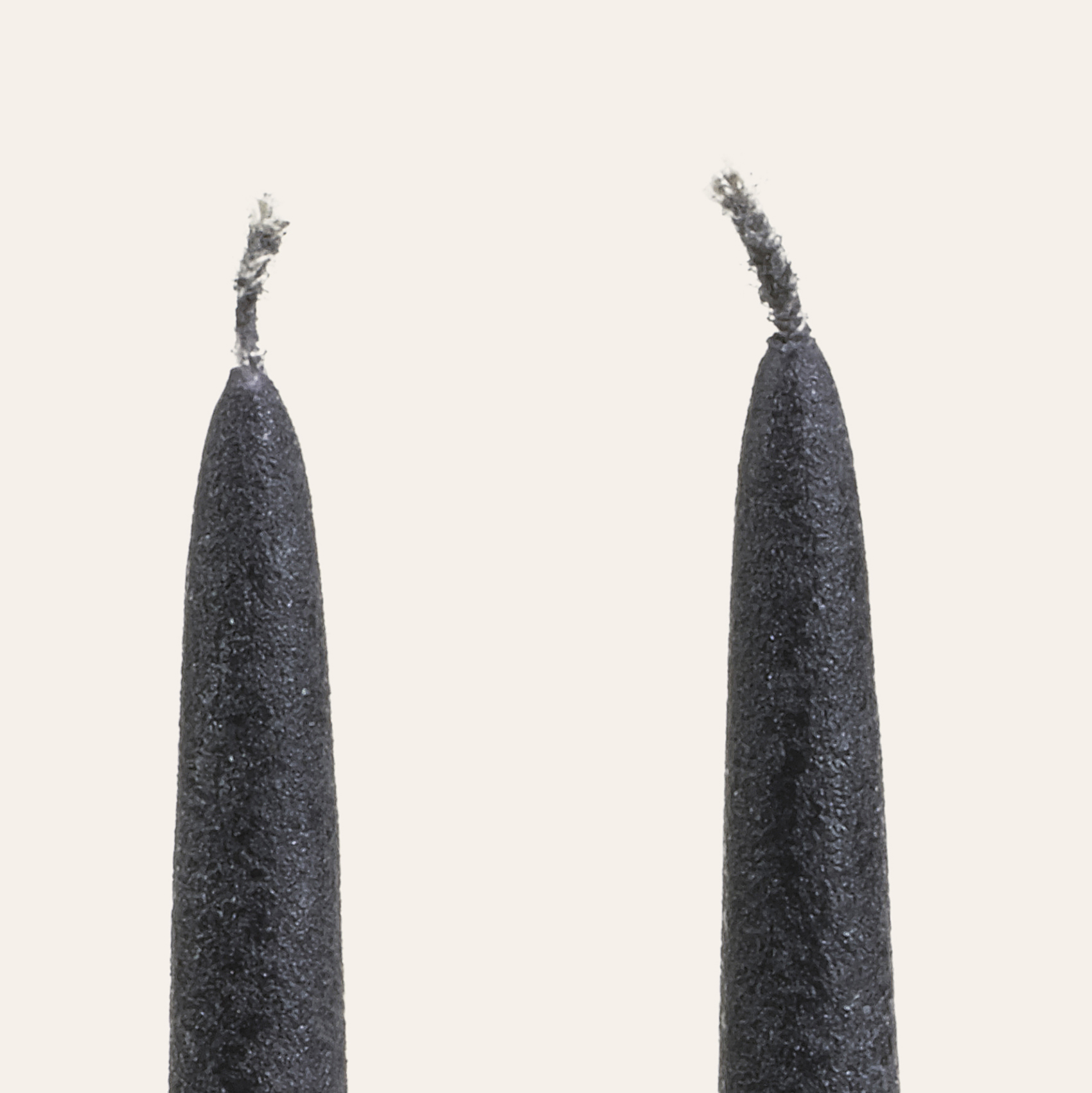 Deurne Parafın Mum 2.2x2.2x30 Cm Siyah