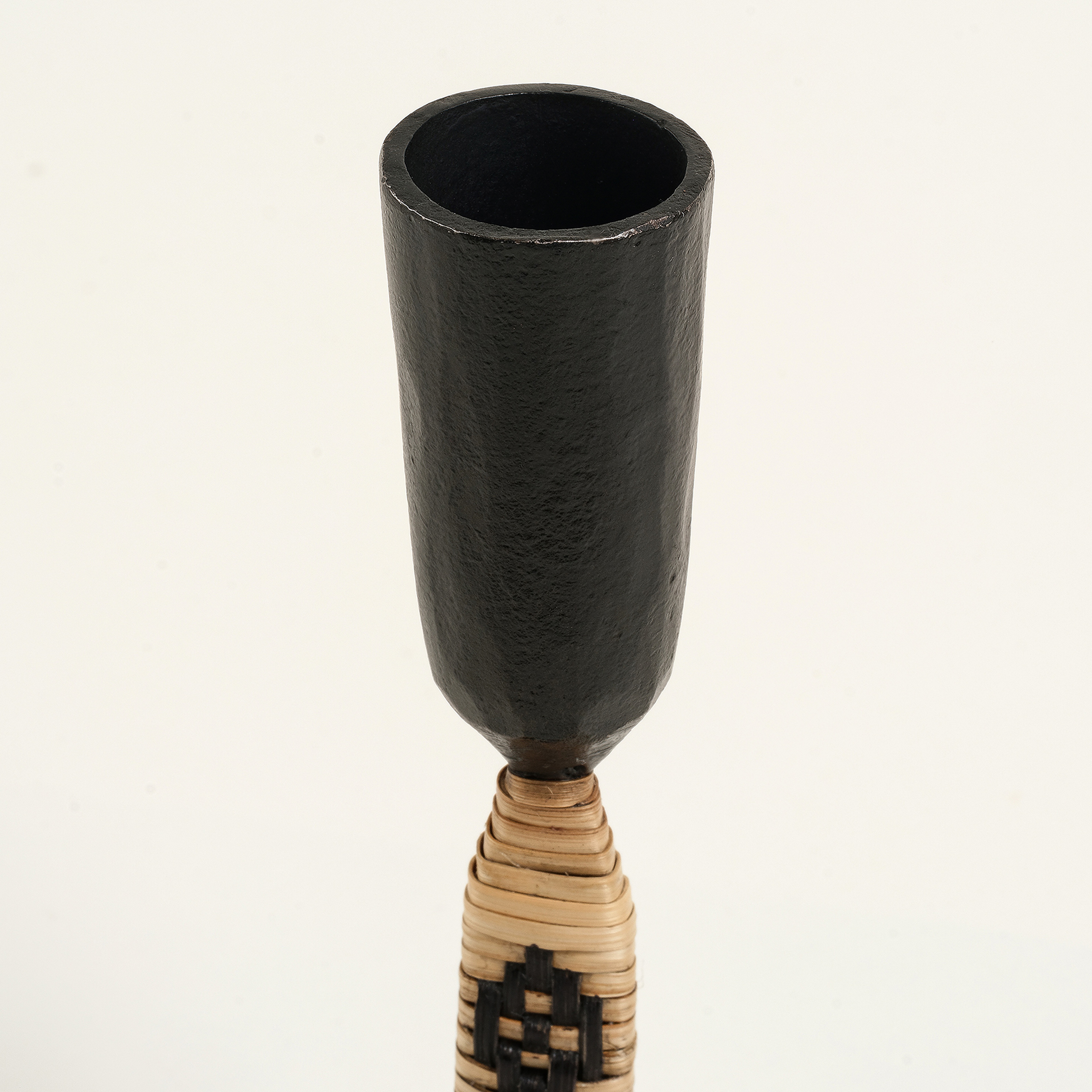 Lahor Siyah Demir Şamdan 6x6x16 Cm