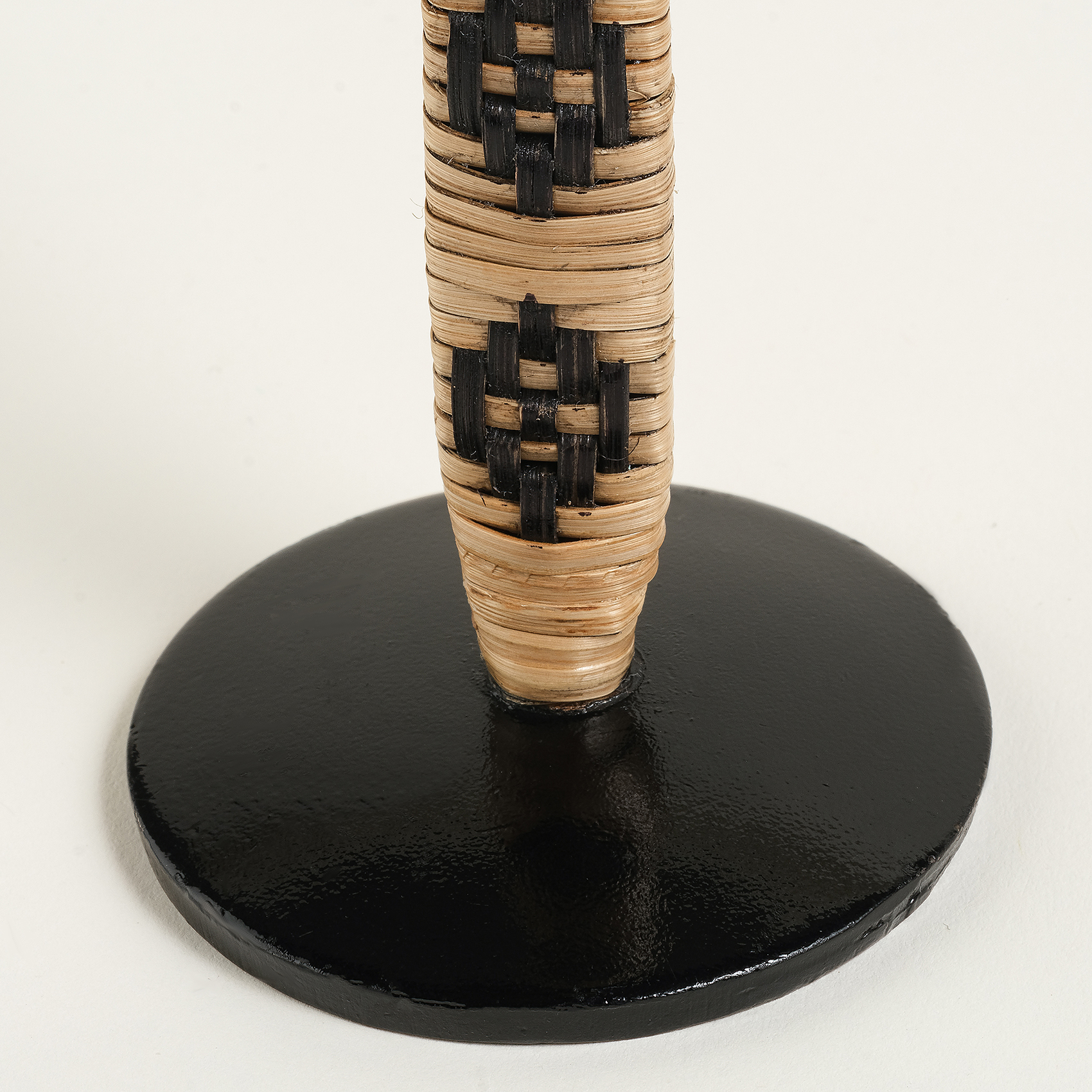 Lahor Siyah Demir Şamdan 6x6x16 Cm