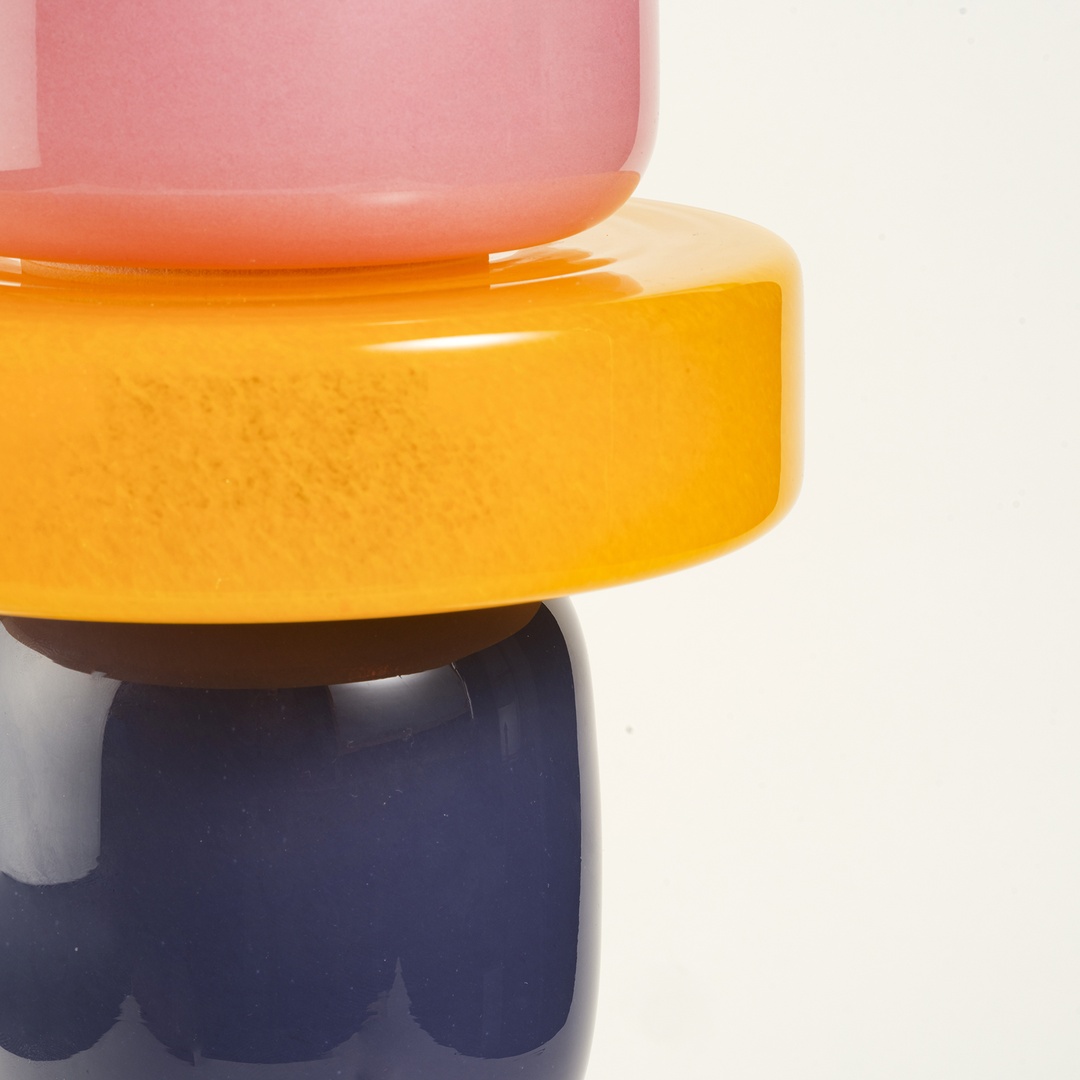 Baıta El Üretimi Cam Vazo 16.5x16.5x46 Cm Renkli