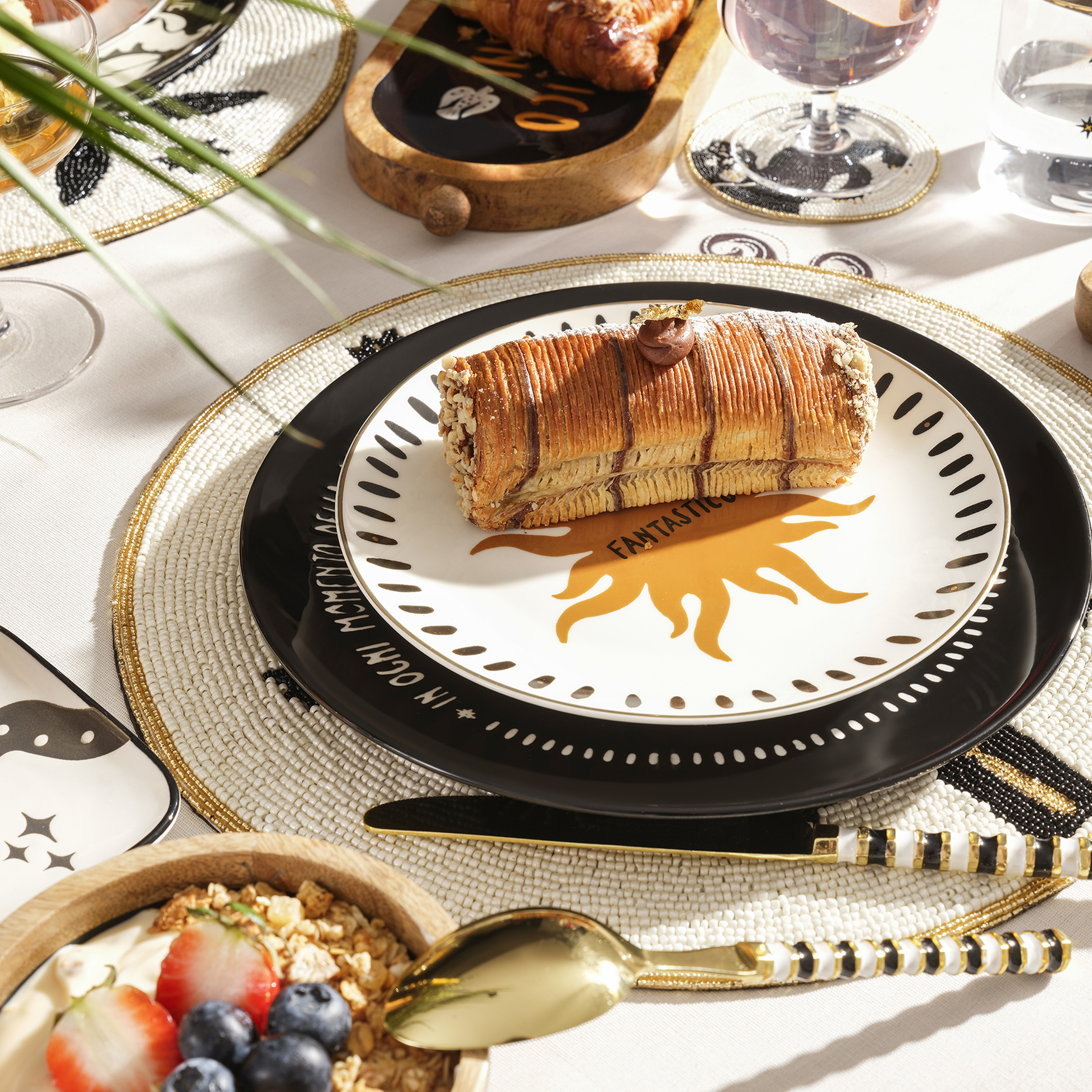 Luohu Porselen Pasta Tabağı 21 Cm
